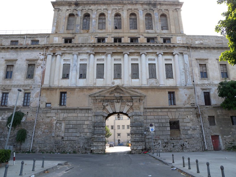 palazzo forcella de seta esterno porta greci