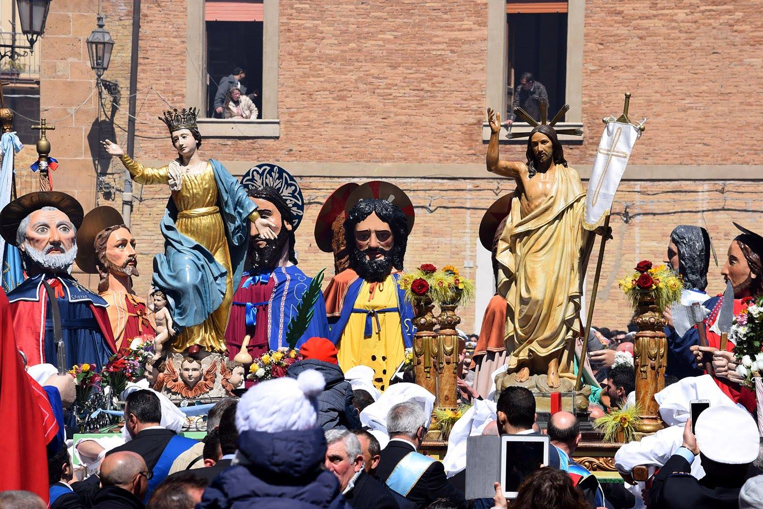 pasqua aidone sicilia santoni