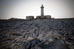 Fotografia - 7. Al Faro, quieta ricerca di ispirazione, Plemmirio, Siracusa - Christian Rosano & Valentina Lombardo